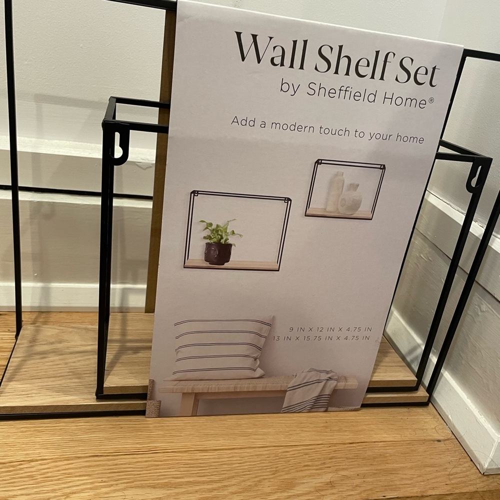 Wall shelf set